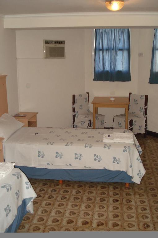 Mari Plaza Hotel Буенос Айрес Стая снимка