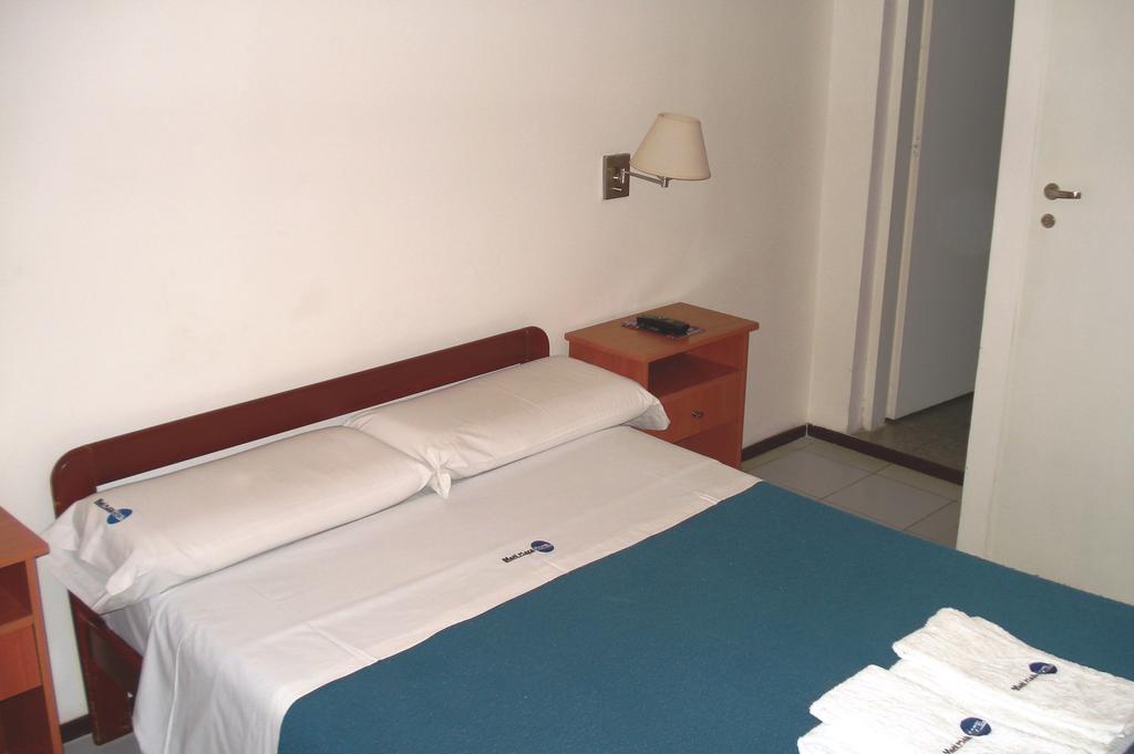 Mari Plaza Hotel Буенос Айрес Екстериор снимка